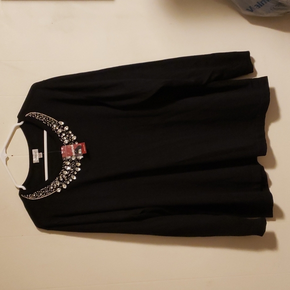 Avenue Black Sweater - Picture 1 of 6